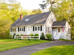 16 Hillside Cir, Hanover, MA 02339