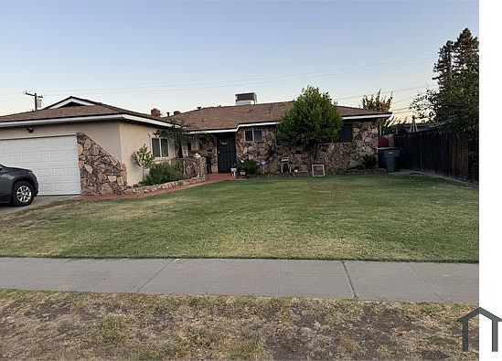 2nd image of 4720 E San Gabriel Ave