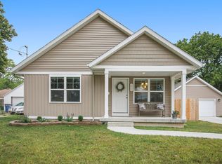 1425 Fuller Ave NE, Grand Rapids, MI 49505