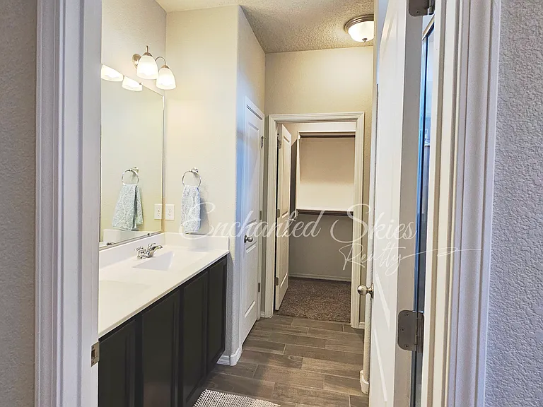3212 Berkshire Rd NE — Photo 27