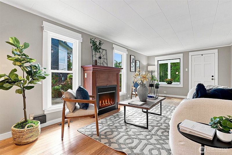 3rd image of 2110 N 86th Street