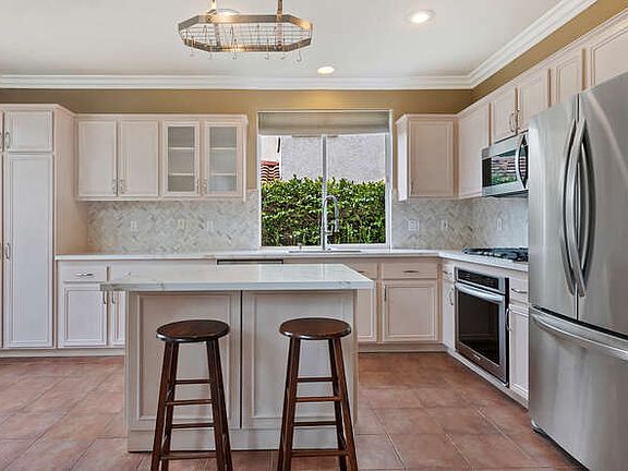 5th image of 11805 Catania Ct
