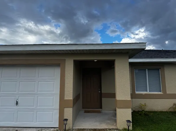 2434 Venice Ave N, Lehigh Acres, FL 33971