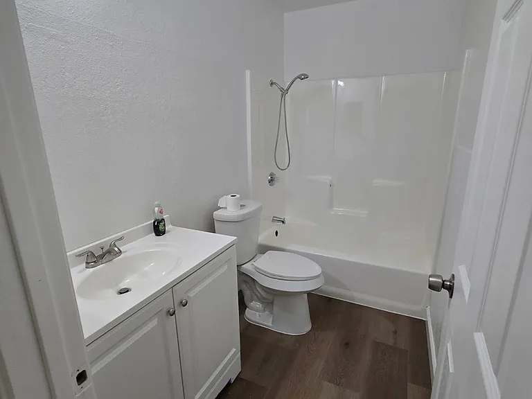 12725 Navajo Rd #2 — Photo 7