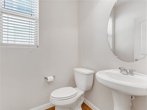 4th image of 6235 Aviara Dr #E-1