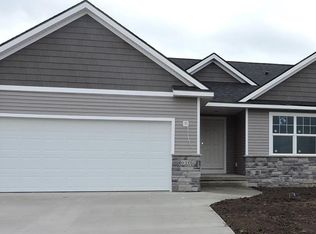 610 W Stone Ave, Winterset, IA 50273