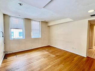 108 Myrtle St APT 1, Boston, MA 02114