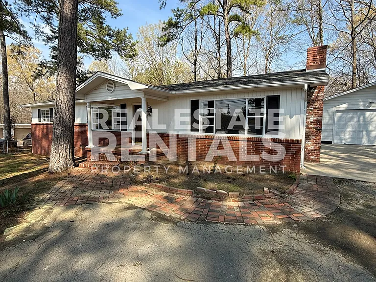 688 Sutton Bridge Rd — Photo 2