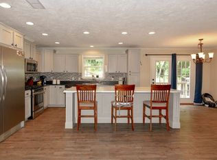 537 Howard Switch Rd, Hohenwald, TN 38462