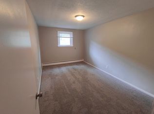 1086 York Ave #16, Saint Paul, MN 55106
