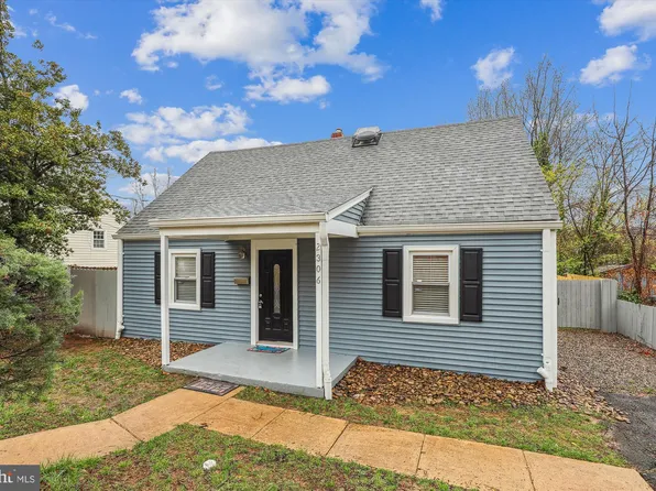 2306 Fort Dr, Alexandria, VA 22303