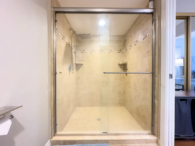 5521 Fairfax St — Photo 18