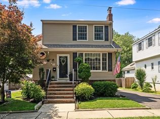 15 Oak St, Hillsdale, NJ 07642
