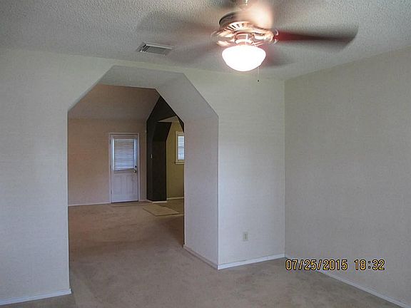 5th image of 5019 Bayou Dr