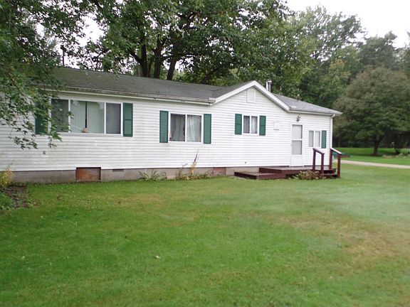 3rd image of 1580 Pratt Lake Rd