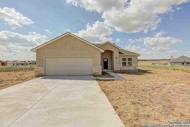 1st image of 105 TURNBERRY