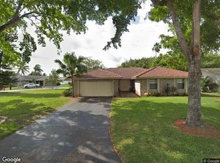 10728 NW 17th St, Pompano Beach, FL 33071