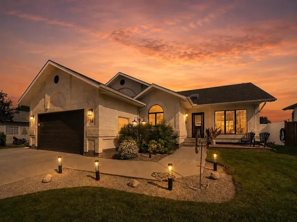 14 S Denison Cres, Red Deer, AB T4R 2E9