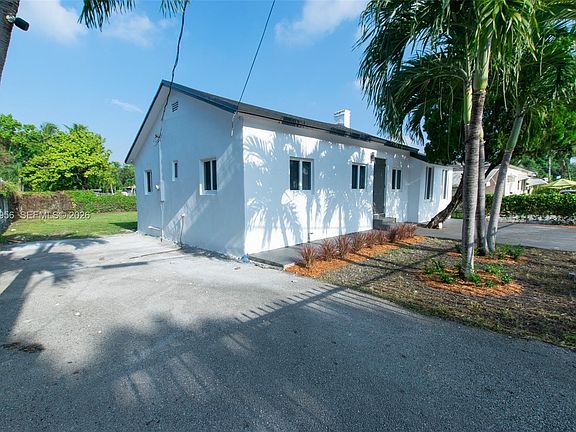 2nd image of 2324 NW 14th Ave
