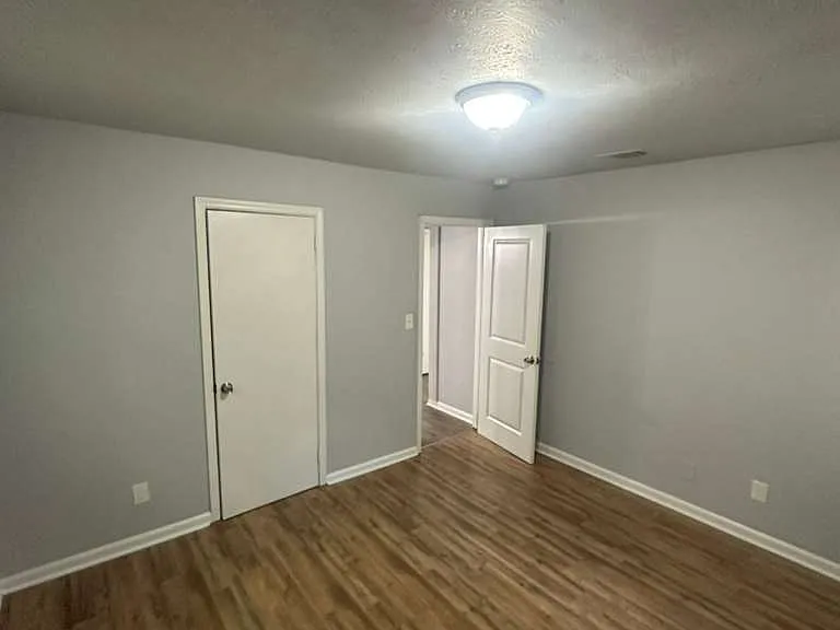 533 Branham Ave SW — Photo 15