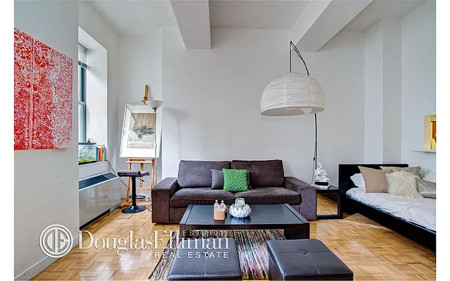 Sold by Douglas Elliman | media 17