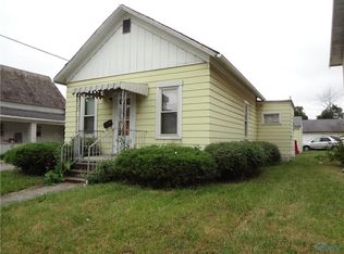 423 S Poplar St, Fostoria, OH 44830