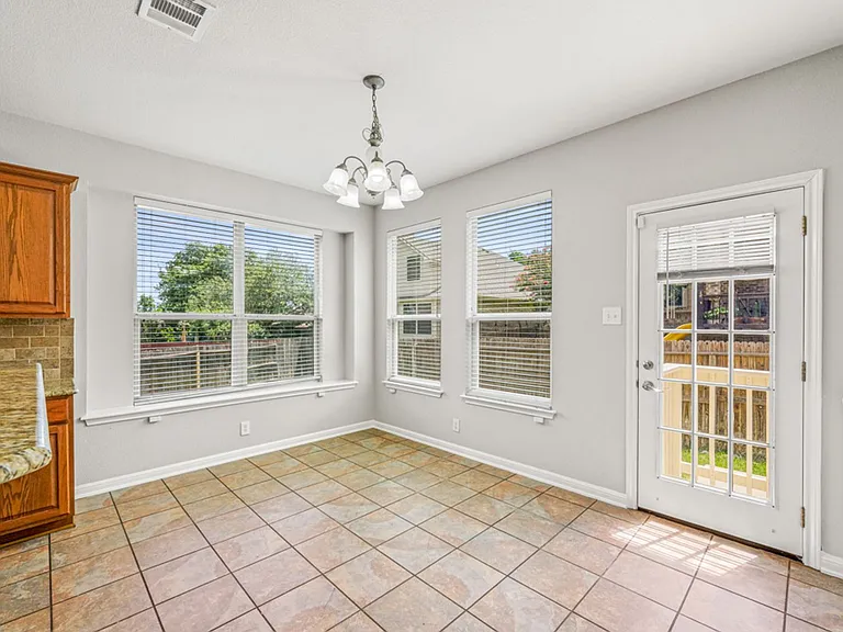 223 Verde Blf — Photo 18