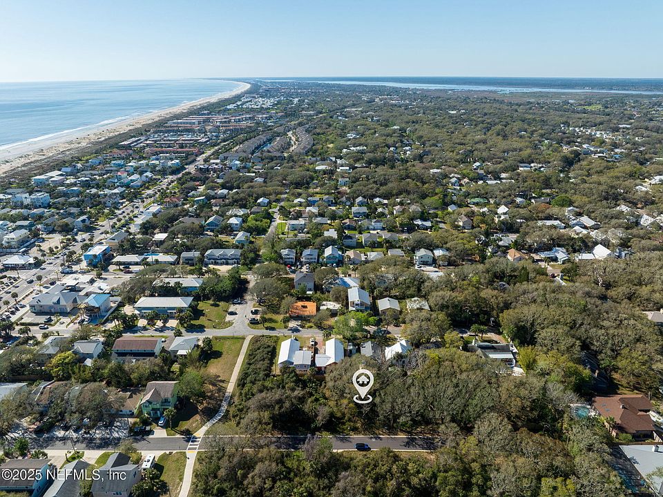 2nd image of 203 2ND Street