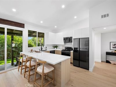 558 Vista Flora, Newport Beach, CA, 92660