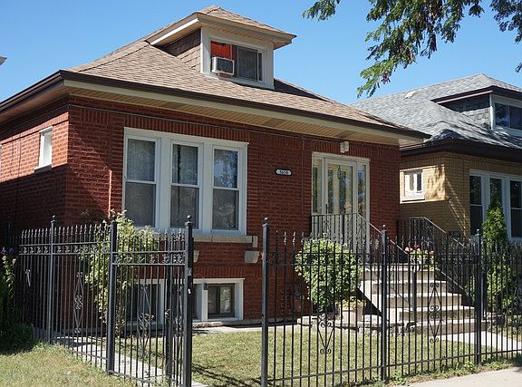 2nd image of 5610 S Fairfield Ave