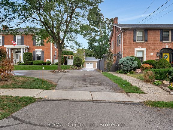 3rd image of 99 Bridge St E #5