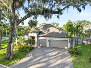 2105 Sylvan Lea Dr, Sarasota, FL 34240