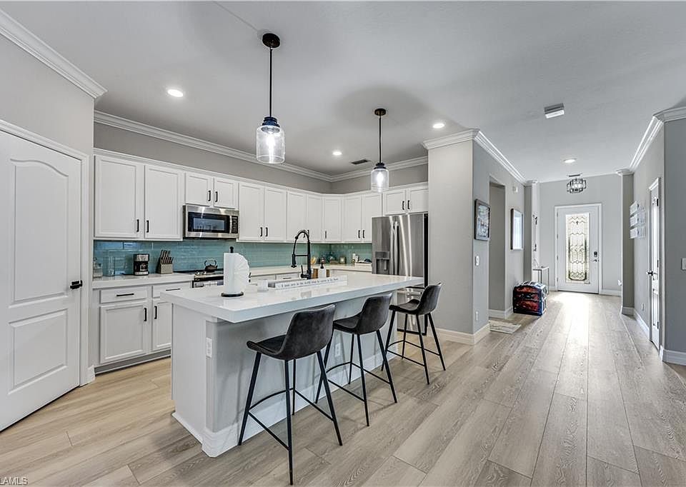 1st image of 4331 Raffia Palm CIR
