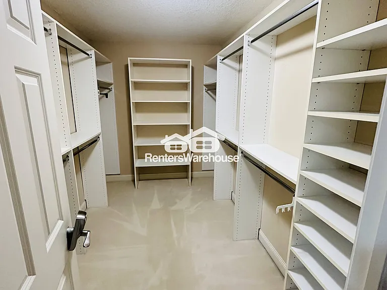 2470 Arnold Palmer Dr — Photo 16