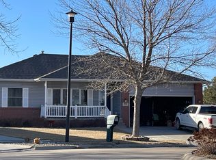 1906 Gunnison Dr, Lincoln, NE 68521
