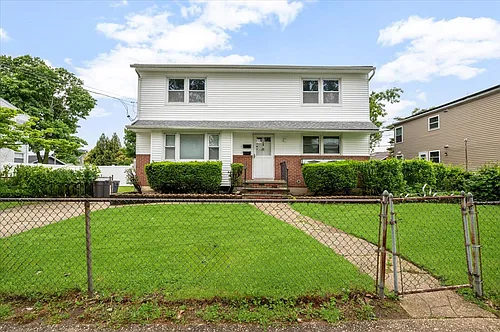 6 Hallock St #2 Photo 1