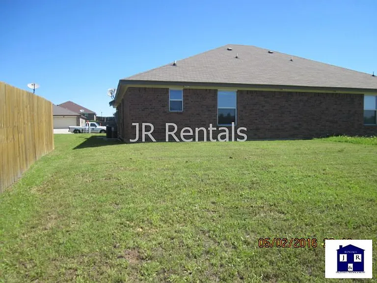 2915 Sunflower Trl #B — Photo 12