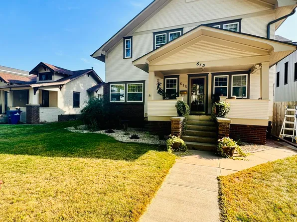 615 E 4th Ave, Mitchell, SD 57301