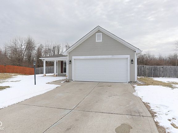 2nd image of 5443 Alcott Ln