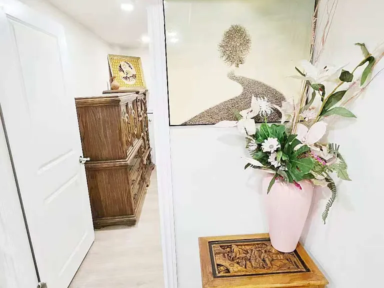 28 Castle Harbour Ln W #BASEMENT — Photo 8