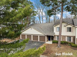 1114 Ambertrace Ln APT 2, Holland, MI