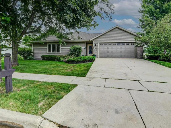 809 Hoel Avenue, Stoughton, WI 53589