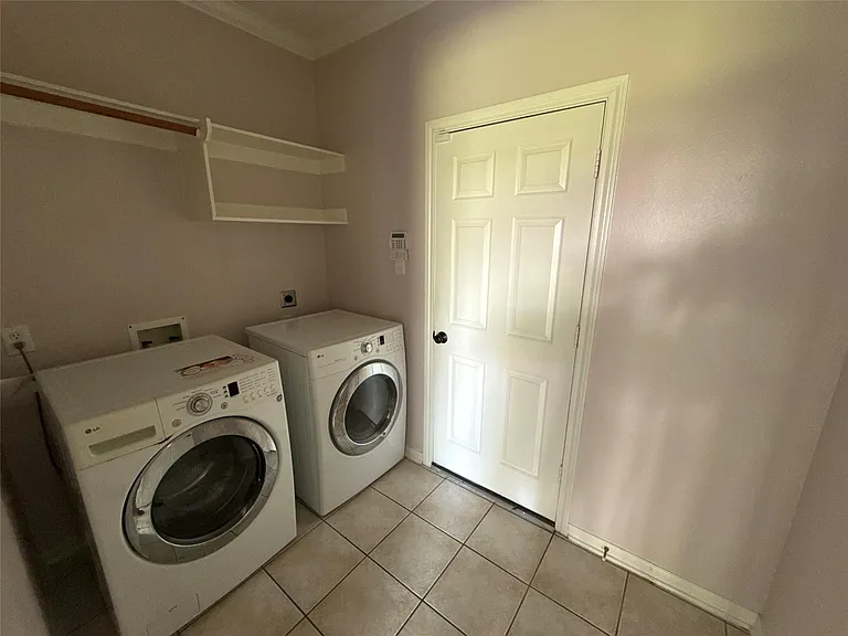 7819 Blue Stream Ct — Photo 7