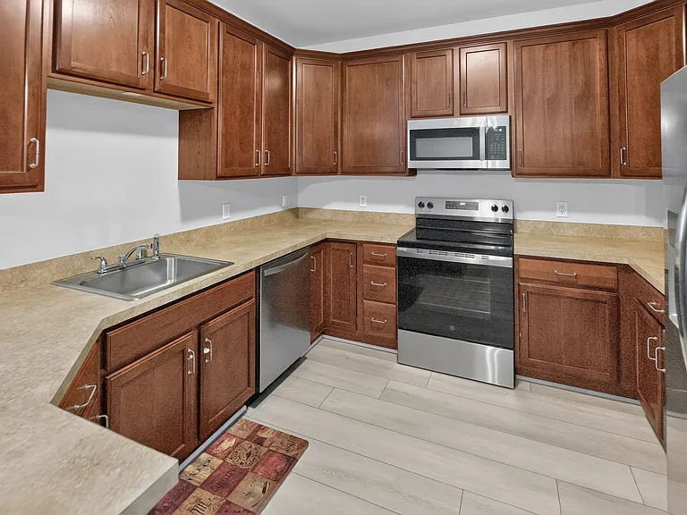 406 Degas Ct — Photo 6