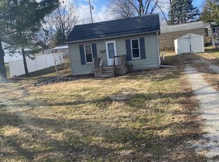 506 N Main St, Eureka, IL