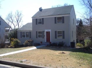 5910 15th St N, Arlington, VA 22205