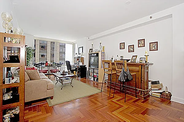 Rented by Nest Seekers International | media 3