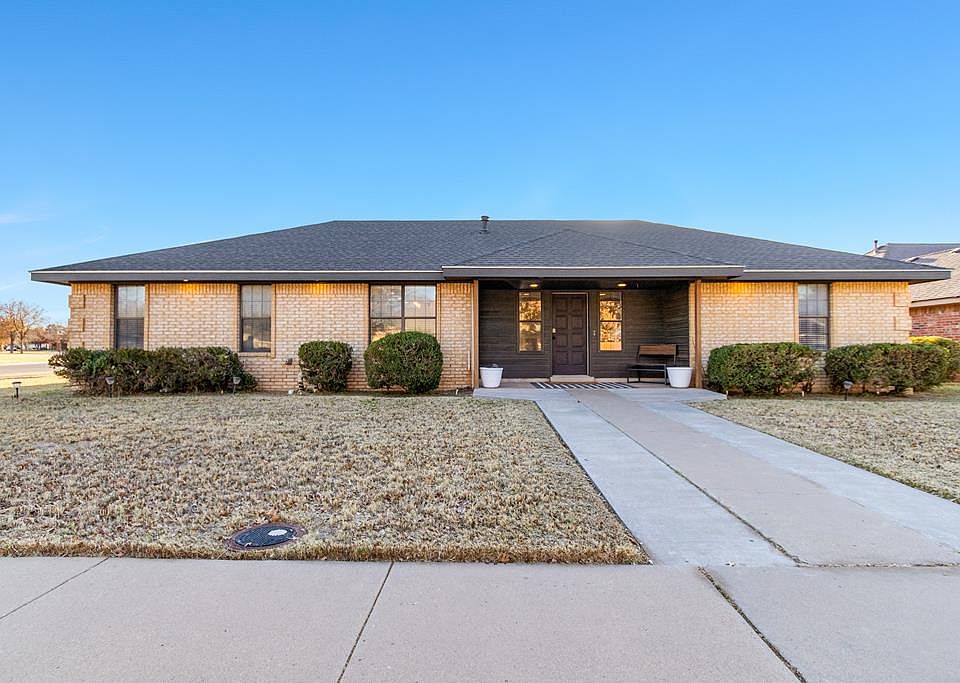 1st image of 3701 Oakmont Dr