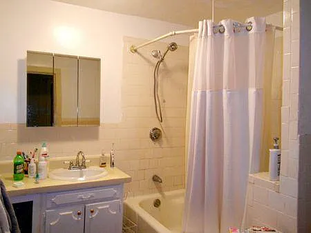 2 bed, 922 sqft, $3,800 — Photo 2