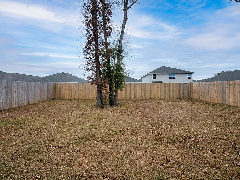 5466 Peach Dr — Photo 28
